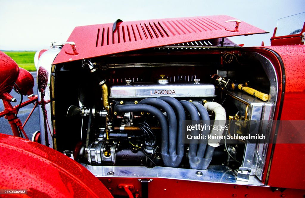 Engine stock images